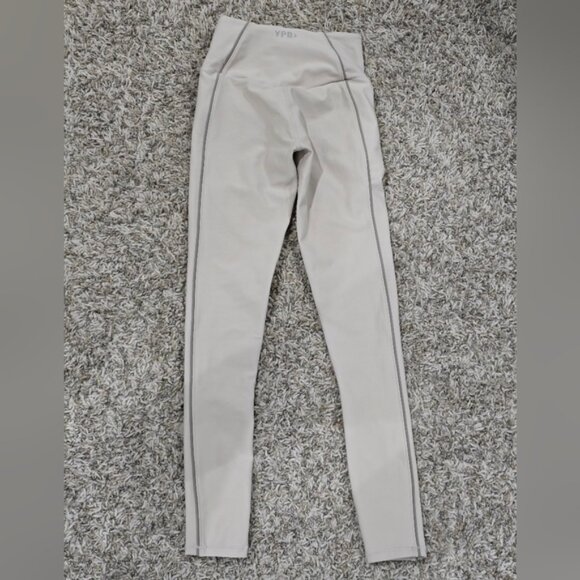 YPB Abercrombie & Fitch sculptLUX 7/8-length Leggings Oat Pinstripe Sz XS - Picture 3 of 3